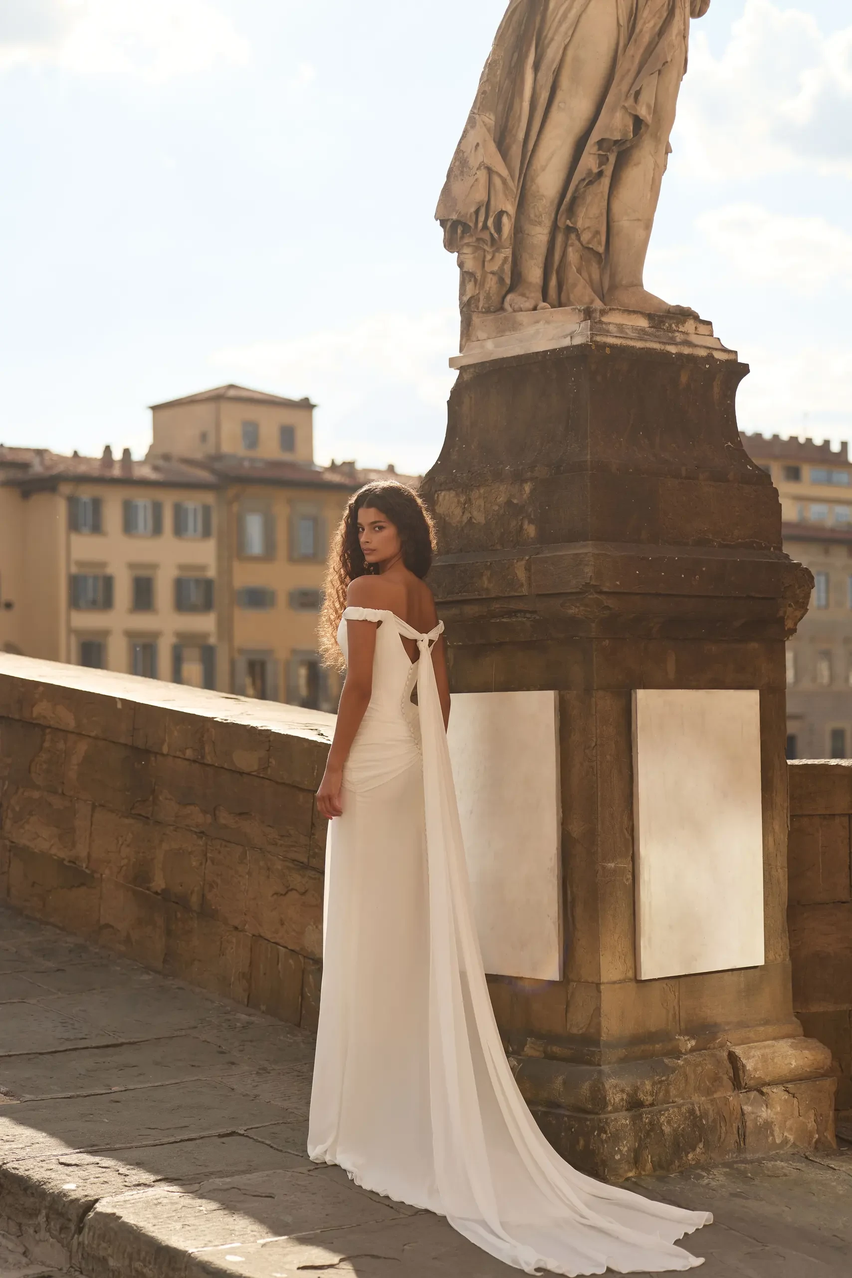 Elunara – Milla Nova